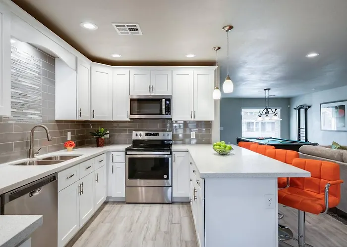 Stylish Scottsdale & Pool Table Holiday home Phoenix