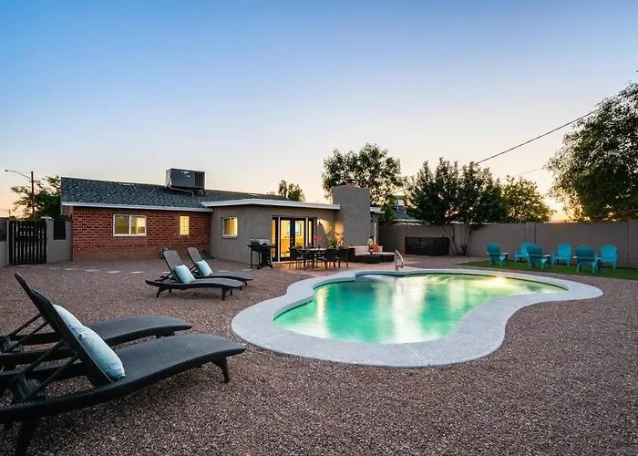 Stylish Scottsdale & Pool Table Holiday home Phoenix